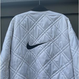 Vintage 90’s big Swoosh Quilted Reversible Jacket